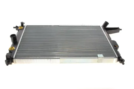 Радіатор охолодження Opel Vectra A 1.6-2.0 88-95 NRF 513508A