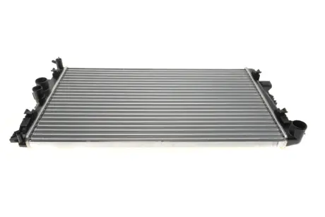 Радіатор охолодження MB Vito (W639) 03- (-/+AC) NRF 53801