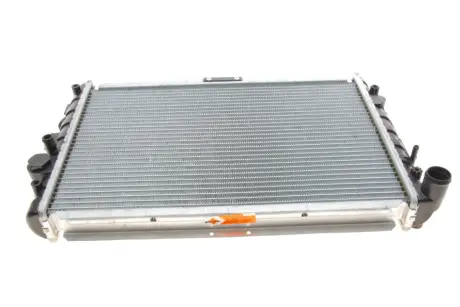 Радіатор охолодження VW Parati III 1.8 02- NRF 56123