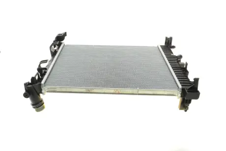 Радиатор охлаждения Opel Meriva B 1.4 10-17 NRF 58473