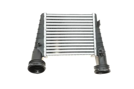 Радіатор інтеркулера VW Passat 1.9/2.0 TDI 00-05(пошкоджене кріплення) NRF DSC_30138A
