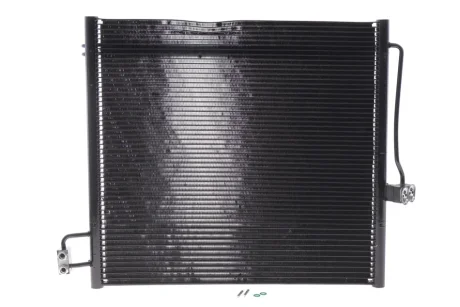 Радіатор кондиціонера (з осушувачем) MB GL-class (X164)/GLE (W166) 12-18 (OM642/OM651/M276/M278)(незначне пошкодження) NRF DSC_350080