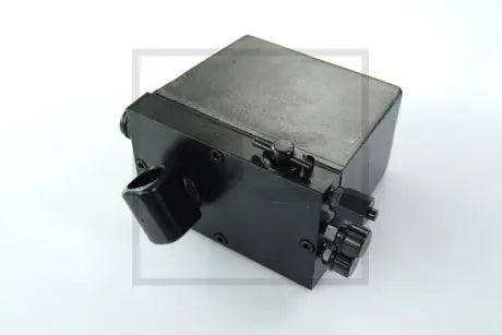 Помпа наклона кабины DAF 65 CF, 75 CF, 95 XF, CF 65, CF 75, CF 85, LF 55, XF 105, XF 106 01.97- 103.600-00 PE AUTOMOTIVE 10360000