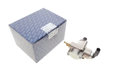 Насос паливний високого тиску VW Golf 1.4TSI 05-08 PIERBURG 7.06032.02.0