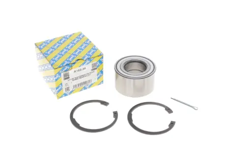 Підшипник маточини (передньої) Opel Corsa C/Combo 1.2-1.7DTi/Meriva 1.6-1.8 00- SNR SNR NTN R153.39