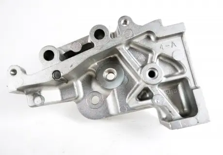 Кронштейн SUBARU 13156AA052