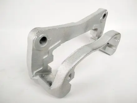 Скоба тормозного суппорта SUBARU 26225AG110