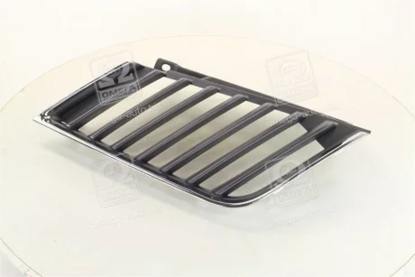 Решітка радіатора пра. MIT L 200 05- TEMPEST 036 0352 910