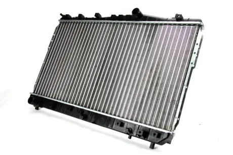Радіатор двигуна THERMOTEC D70013TT