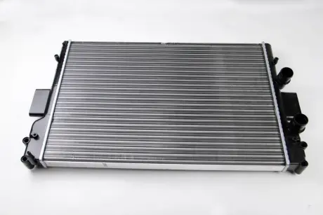 Радіатор двигуна THERMOTEC D7E007TT