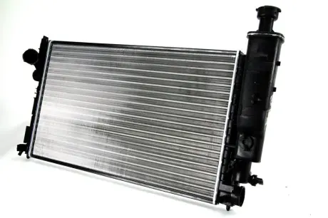 Радіатор двигуна THERMOTEC D7P047TT