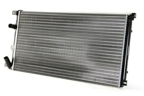 Радіатор двигуна THERMOTEC D7R022TT