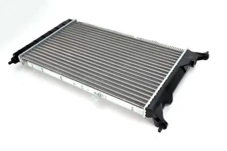 Радіатор двигуна THERMOTEC D7X060TT