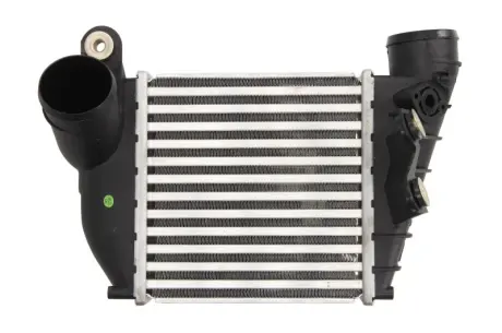 Впускний охолоджувач повітря THERMOTEC DAA008TT
