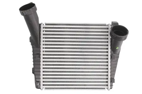 Впускний охолоджувач повітря THERMOTEC DAA014TT