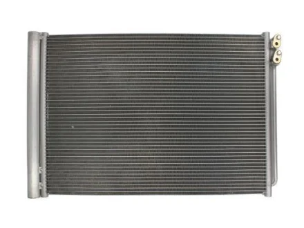 Конденсатор кондиціонера (з осушувачем) BMW 5 (F10), 5 (F11), 5 GRAN TURISMO (F07), 6 (F12), 6 (F13), 6 GRAN COUPE (F06), 7 (F01, F02, F03, F04) 2.0D-4.4H 02.08-10.18 THERMOTEC KTT110368