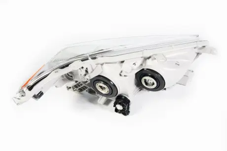 Фара передняя в сборе TOYOTA 8117048A30