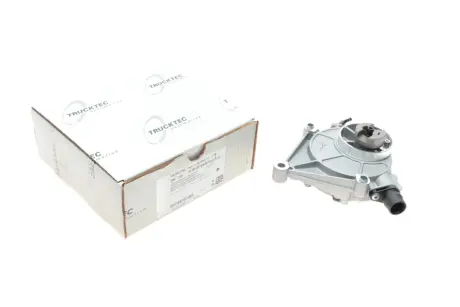Насос вакуумный BMW 1(E81-88)/3(E46-93)/X3(E83)/Z4(E85) 1.8/2.0 00-15 (N46) AUTOMOTIVE TRUCKTEC 08.36.010
