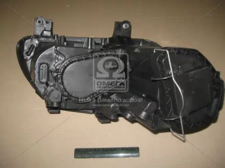 Фара левая с моторчиком VW Caddy (04-) H1/H7 (20-A760-05-2B) TYC 20A760052B