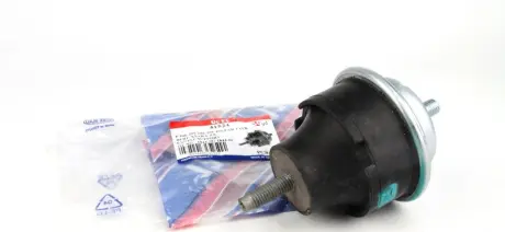 Подушка двигуна (R) Citroen Berlingo/Peugeot Partner 1.6 16V/1.6HDI 00- UCEL UC-EL 41524