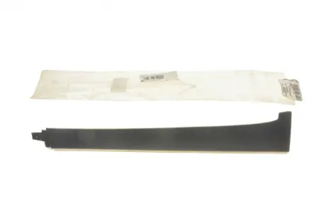 Планка – лицевая стойка VW Caddy III 04- (L) VAG 2K0868223B71N