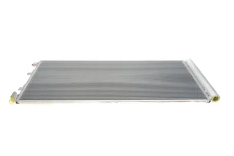 Конденсер кондіционера Valeo 814179