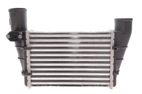 Радіатор інтеркулера Audi A4/A6/VW Passat 1.8/1.9TDI 95-05 Valeo 817625