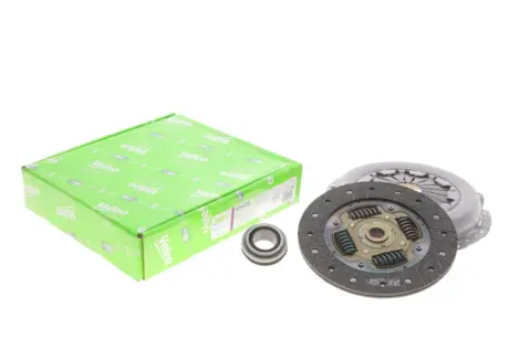 Комплект зчеплення (3 in 1 kit) HYUNDAI Matrix "1,6L "01-10 ="" Valeo 826420
