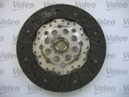 Комплект зчеплення MERCEDES Vito "2,0 "96-03 ="" Valeo 826531