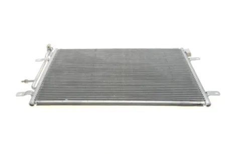 Радіатор кондиціонера Audi A4/Seat Exeo 1.6-3.2 02-13 Van Wezel 03005238